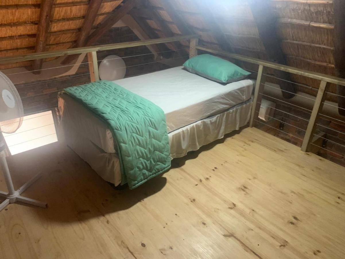 Athule Inn Marloth - Units Marloth Park Esterno foto