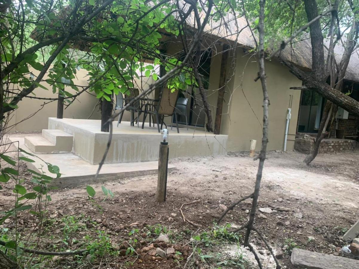 Athule Inn Marloth - Units Marloth Park Esterno foto