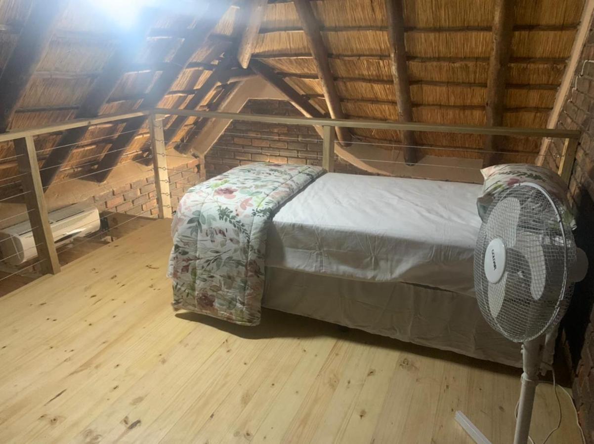 Athule Inn Marloth - Units Marloth Park Esterno foto