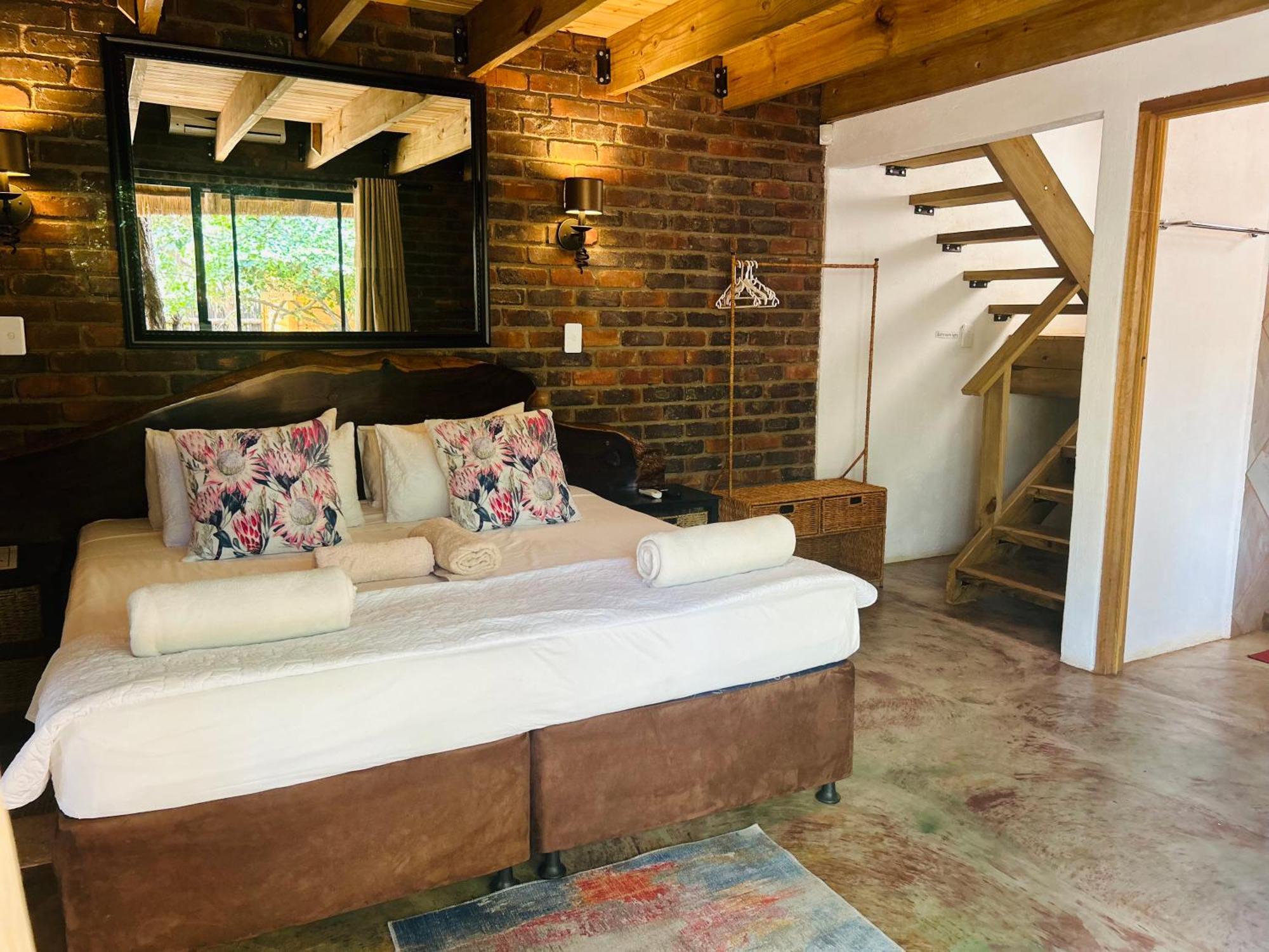 Athule Inn Marloth - Units Marloth Park Esterno foto